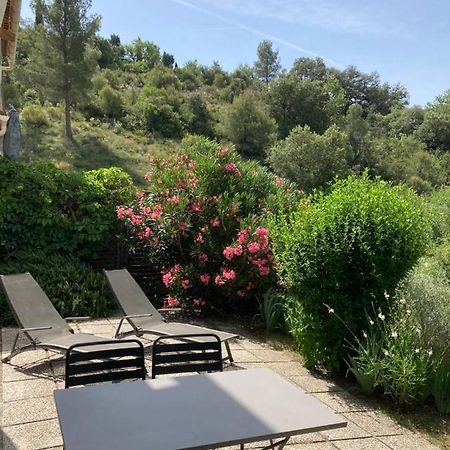 T2 Classe 2* Calme Au Coeur Du Village Provencale Gréoux-les-Bains Eksteriør billede